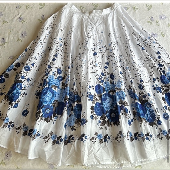 Floral Cottage Fairycore Large Pleated Flowy Skirt - Picture 9 of 16